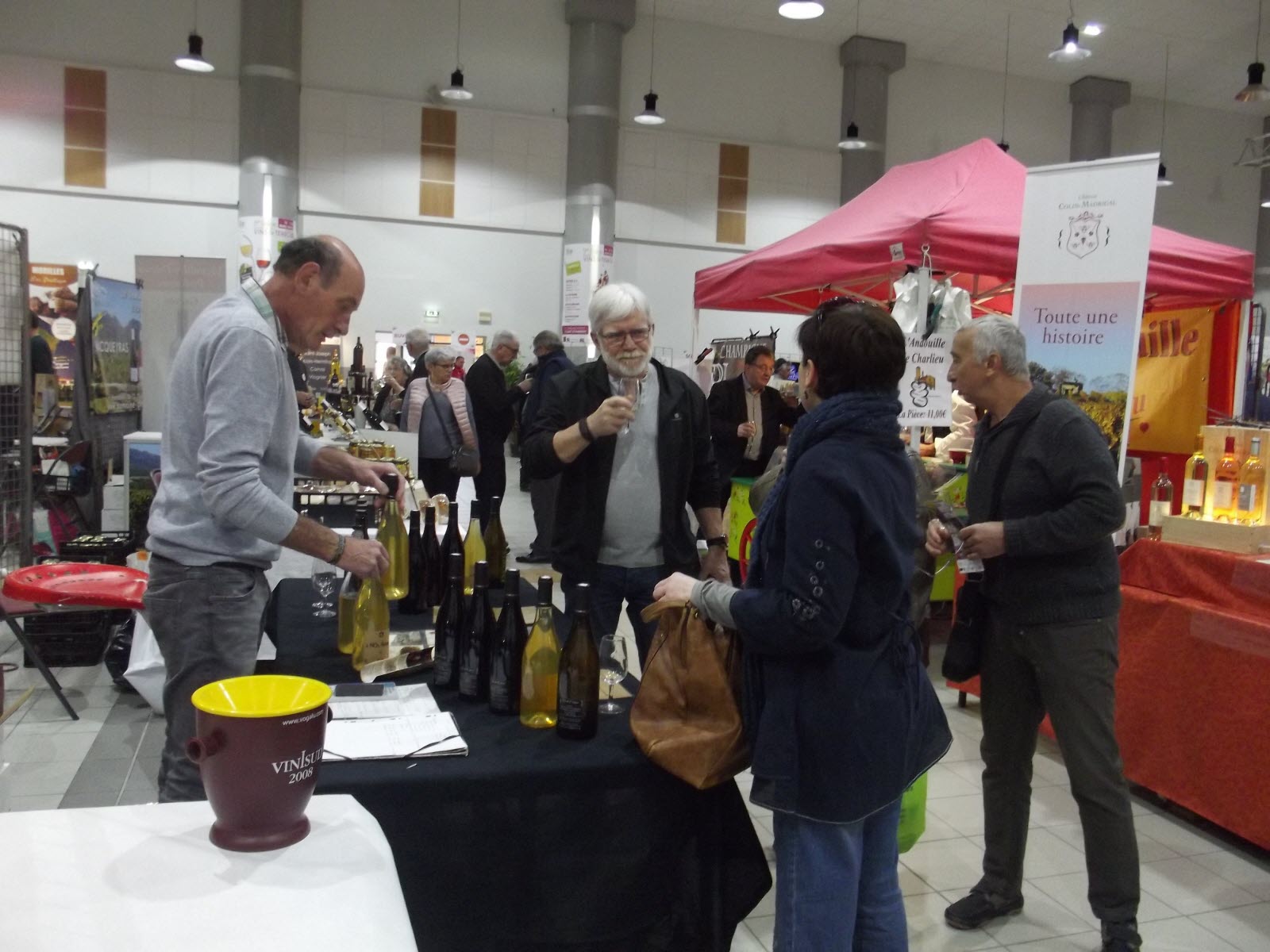 une-cinquantaine-de-stands-pour-se-faire-plaisir-photo-carmen-giraudon